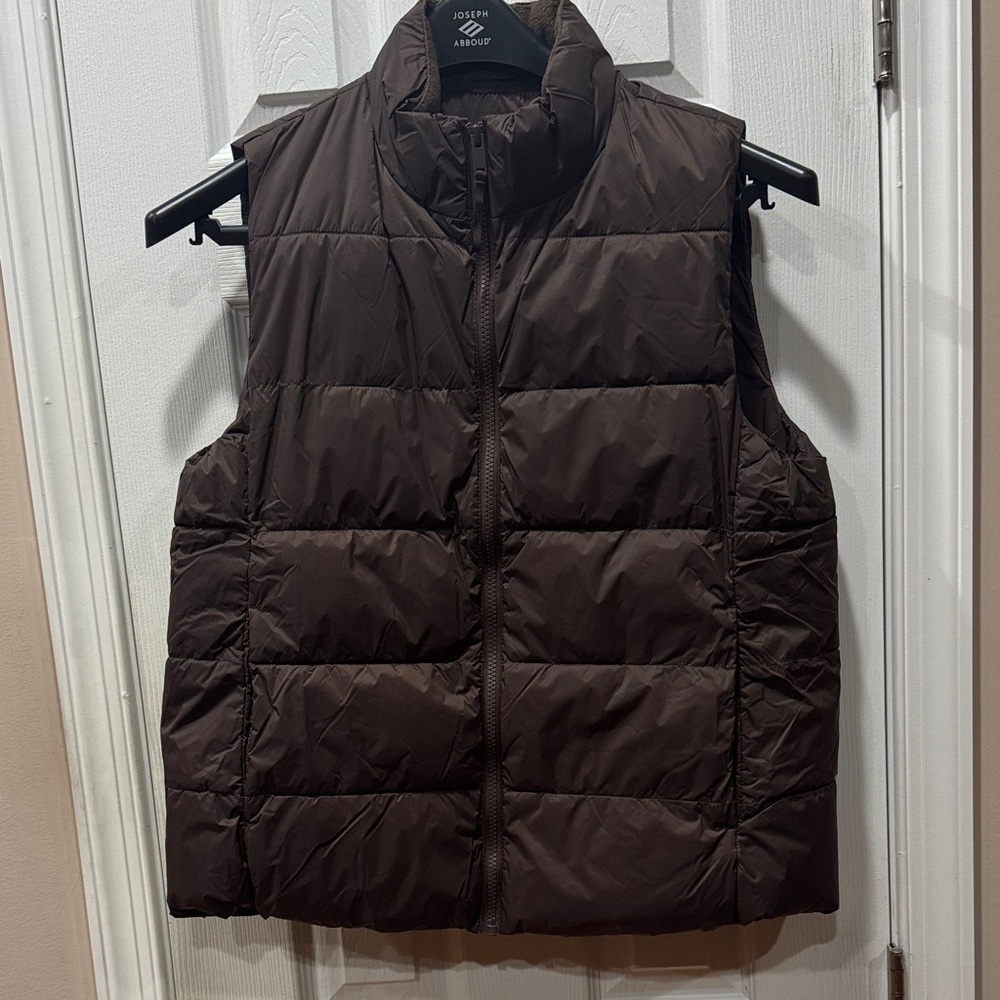 GAP Chocolate Brown ColdControl Vest